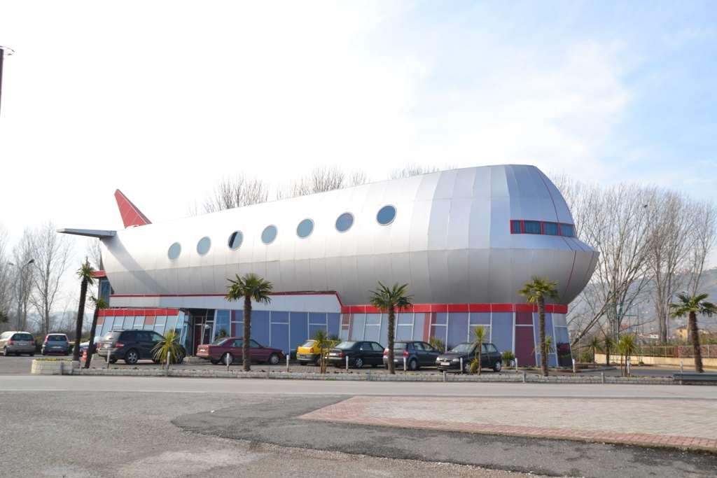 Hotel Vila Aeroport Rinas Exterior foto